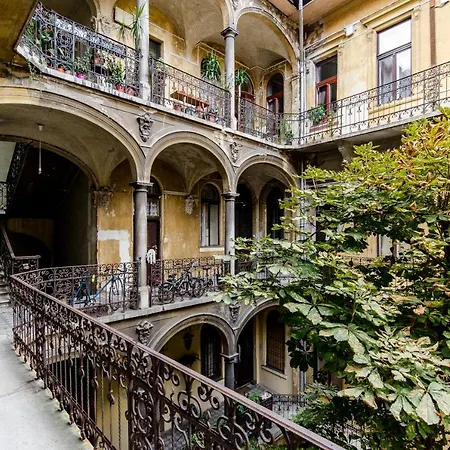 Downtown Park * Budapest