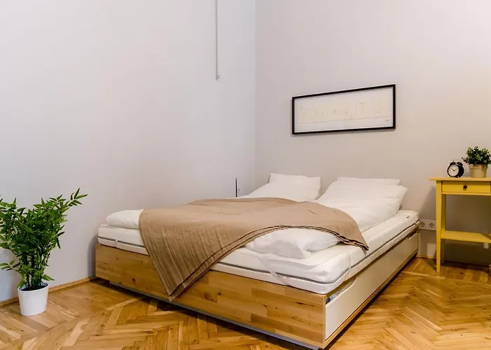 Downtown Park Apartment *